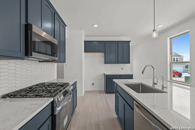 1018 West 1604 North Unit 205 San Antonio, TX 78251