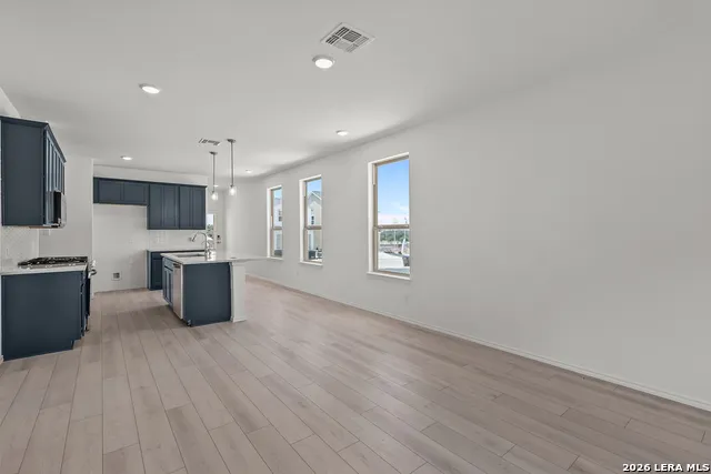 1018 West 1604 North Unit 205 San Antonio, TX 78251