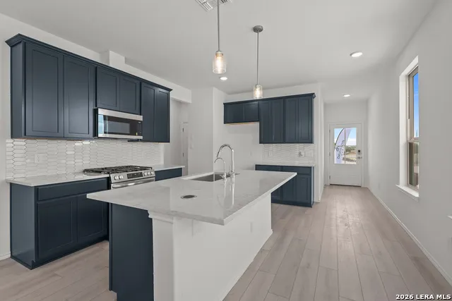 1018 West 1604 North Unit 205 San Antonio, TX 78251
