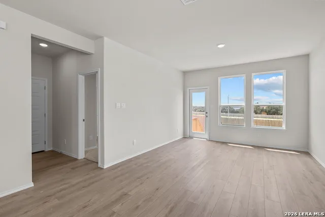 1018 West 1604 North Unit 309 San Antonio, TX 78251