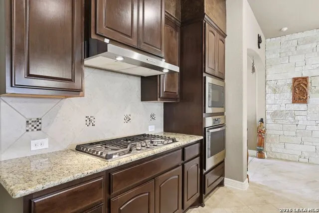 117 TEXAS BND Castroville, TX 78009