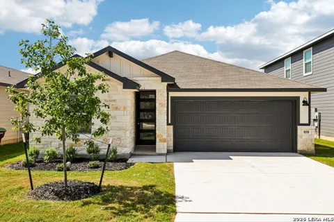 858 Shatterhand Blvd
