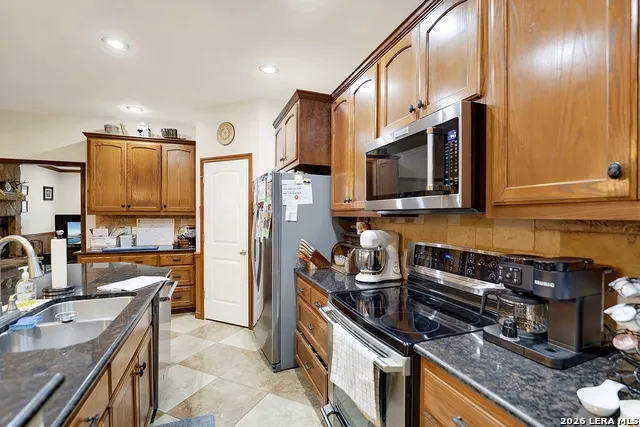 3283 Hartfield La Vernia, TX 78121
