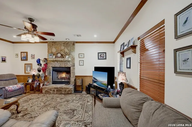 3283 Hartfield La Vernia, TX 78121