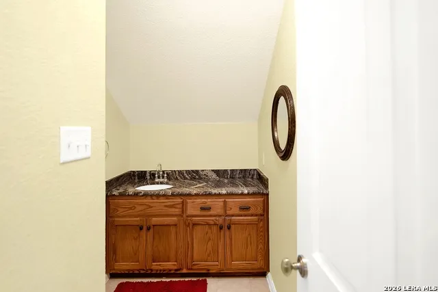 3283 Hartfield La Vernia, TX 78121