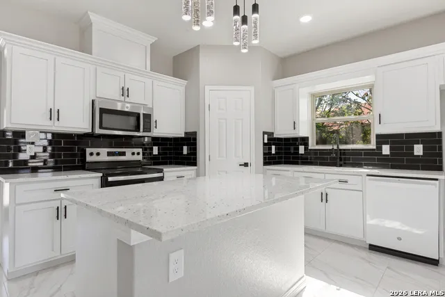 237 Avenue D Poteet, TX 78065