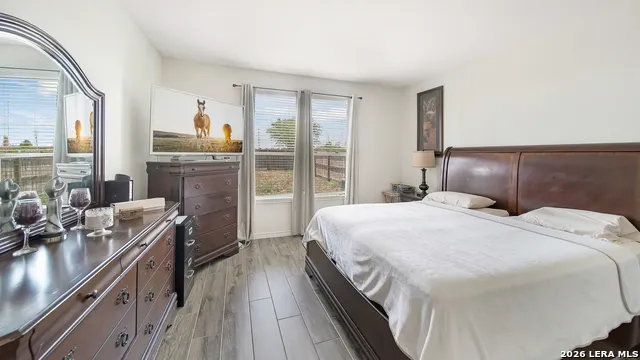 350 Colonial Blf Universal City, TX 78148
