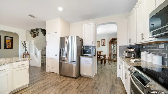 350 Colonial Blf Universal City, TX 78148
