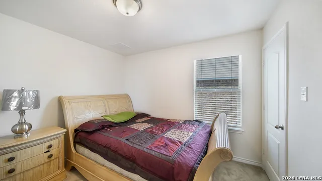 350 Colonial Blf Universal City, TX 78148