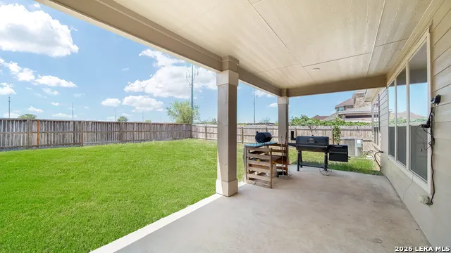 350 Colonial Blf Universal City, TX 78148