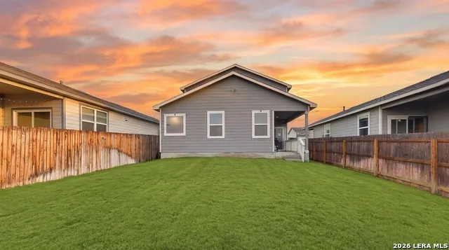 13023 Red Elks Lks St Hedwig, TX 78152
