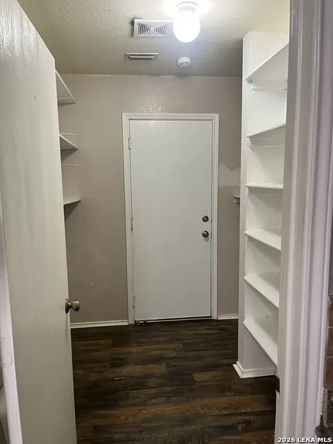 16131 IKE LN Selma, TX 78154