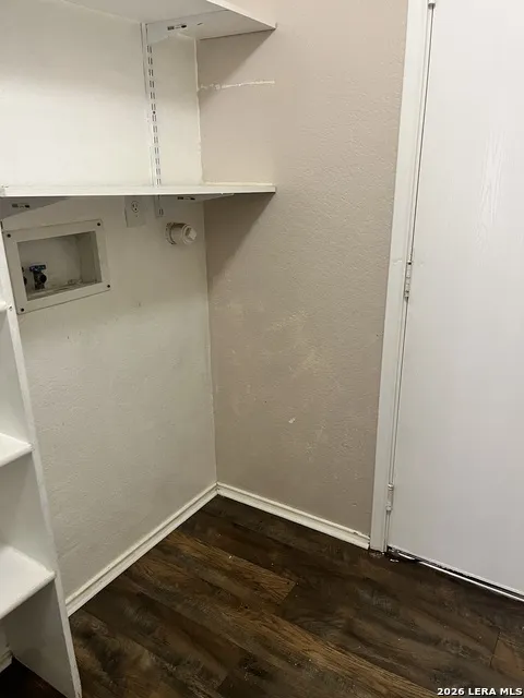 16131 IKE LN Selma, TX 78154