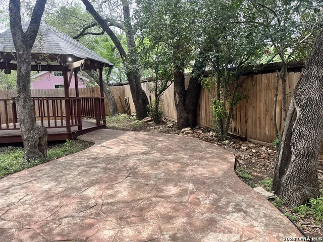 16131 IKE LN Selma, TX 78154