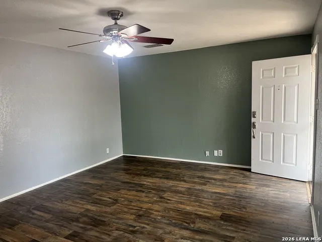 16131 IKE LN Selma, TX 78154