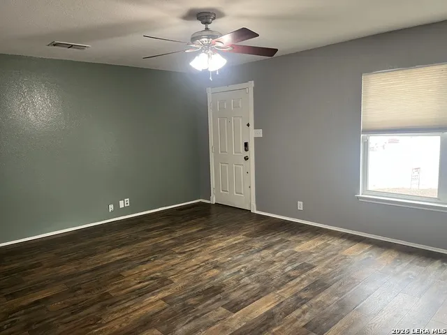 16131 IKE LN Selma, TX 78154