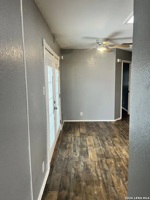 16131 IKE LN Selma, TX 78154
