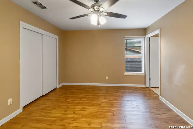 1410 ORIOLE LN Beeville, TX 78102