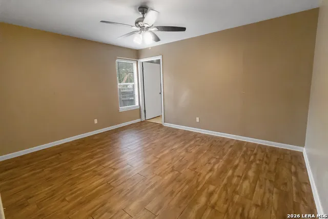 1410 ORIOLE LN Beeville, TX 78102
