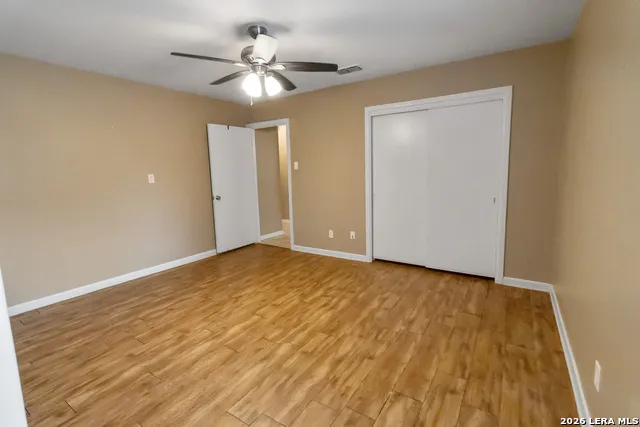 1410 ORIOLE LN Beeville, TX 78102