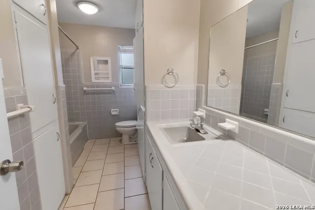 1410 ORIOLE LN Beeville, TX 78102