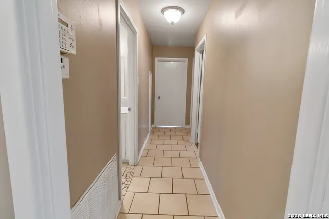 1410 ORIOLE LN Beeville, TX 78102