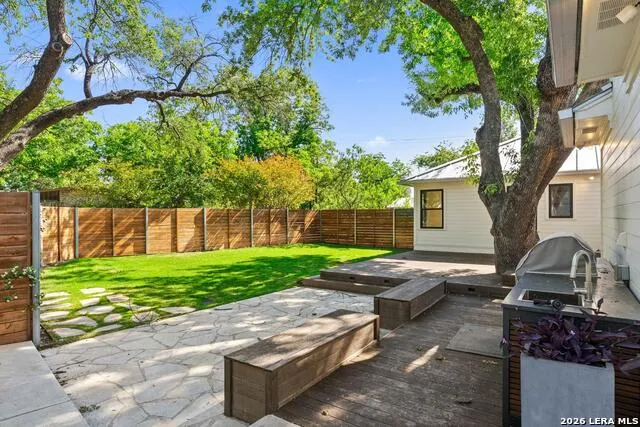1402 HUTTO RD Georgetown, TX 78626