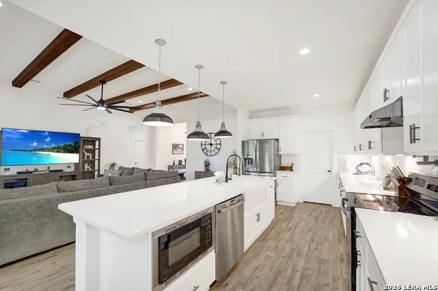 492 SPANISH GRANT CIR Bandera, TX 78003