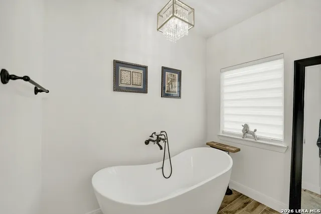 492 SPANISH GRANT CIR Bandera, TX 78003