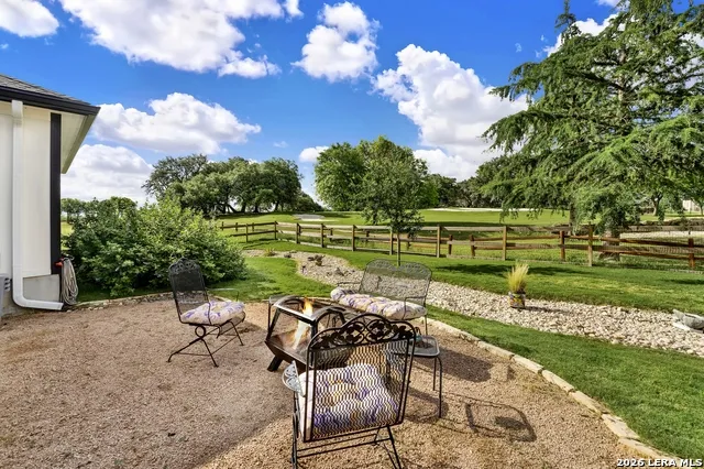 492 SPANISH GRANT CIR Bandera, TX 78003