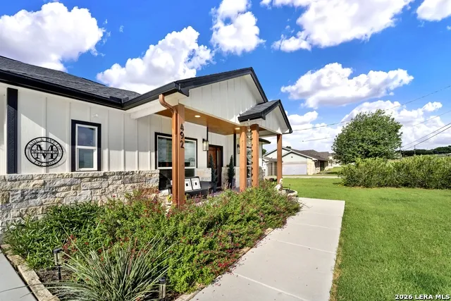 492 SPANISH GRANT CIR Bandera, TX 78003