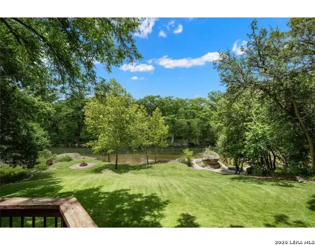 9710 RIVER RD New Braunfels, TX 78132