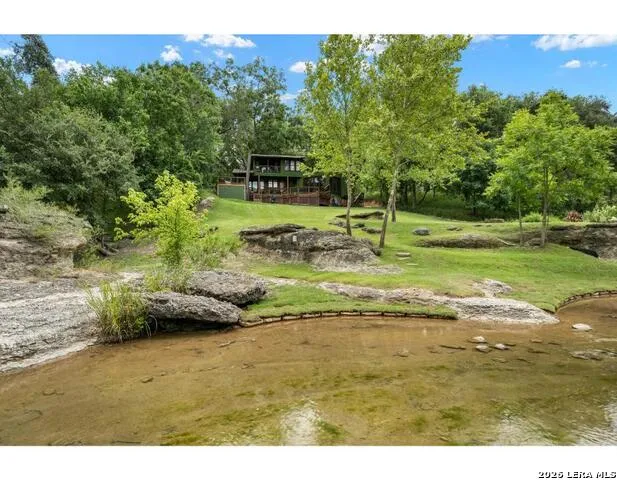 9710 RIVER RD New Braunfels, TX 78132