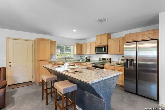 735 Green Castle Pl Canyon Lake, TX 78133