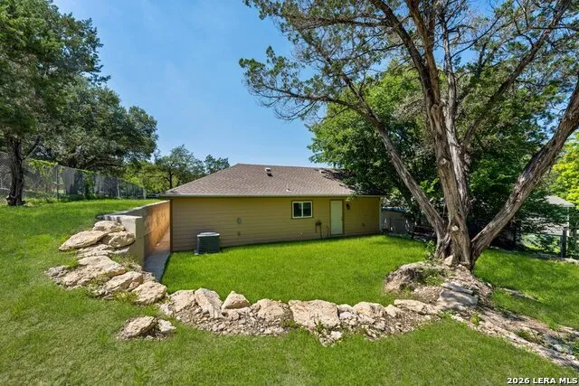735 Green Castle Pl Canyon Lake, TX 78133