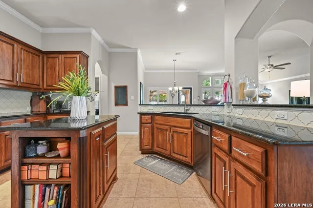 114 DRURY LN Austin, TX 78737