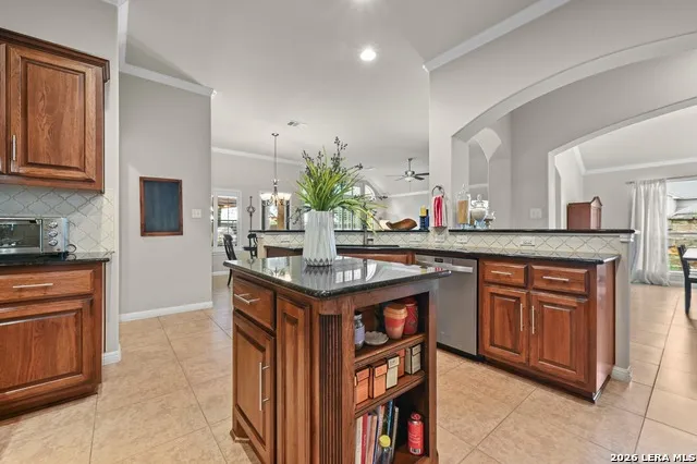 114 DRURY LN Austin, TX 78737