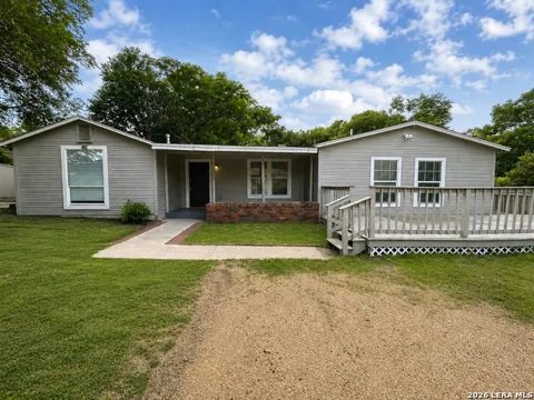 3202 Thrush Bend