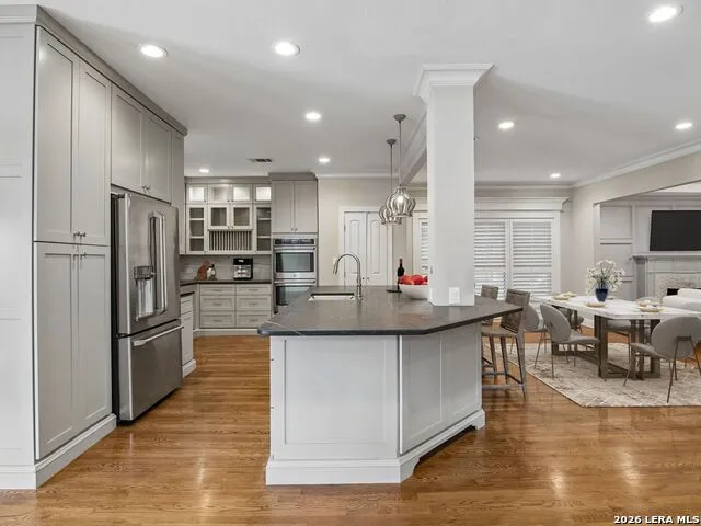 310 Castano Avenue Alamo Heights, TX 78209