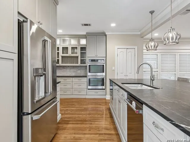 310 Castano Avenue Alamo Heights, TX 78209
