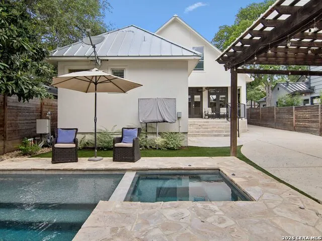 310 Castano Avenue Alamo Heights, TX 78209