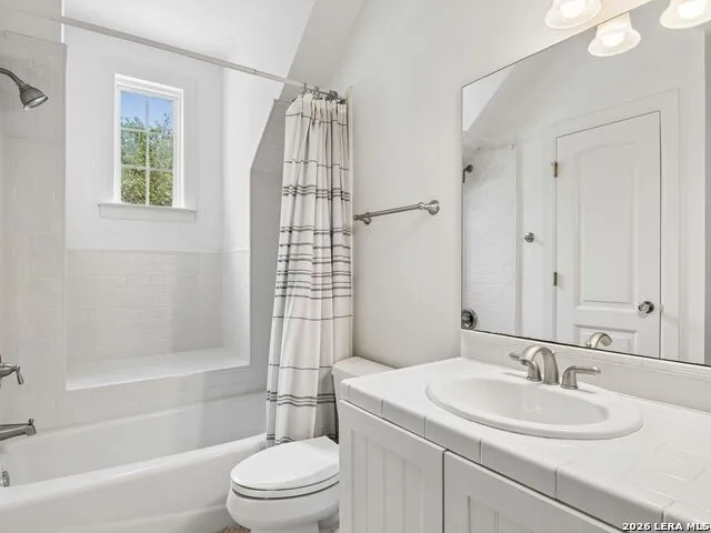 310 Castano Avenue Alamo Heights, TX 78209