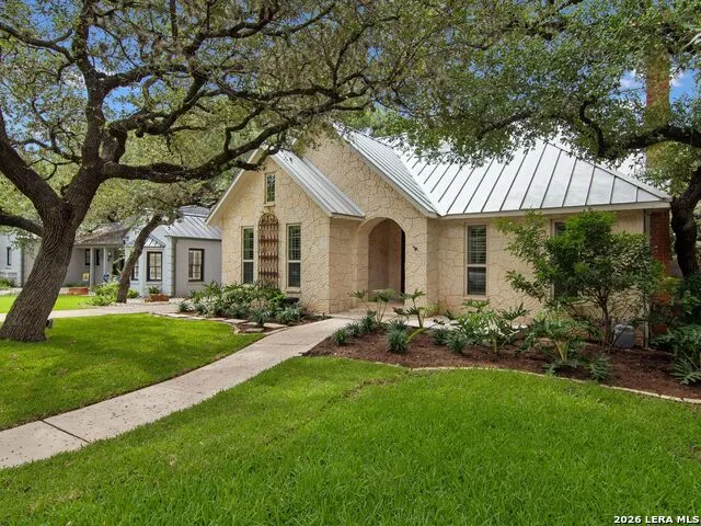 310 Castano Avenue Alamo Heights, TX 78209