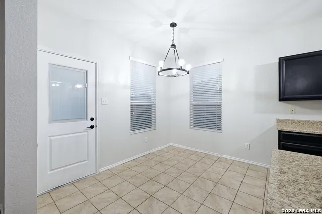 1649 W Nolte Farms Seguin, TX 78155
