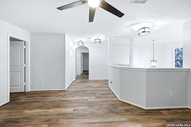 1649 W Nolte Farms Seguin, TX 78155