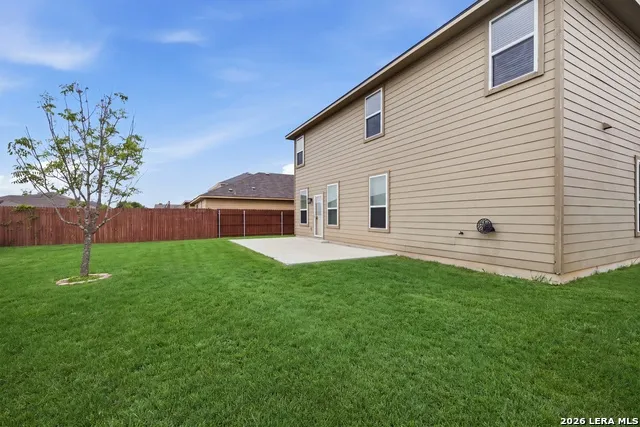 1649 W Nolte Farms Seguin, TX 78155