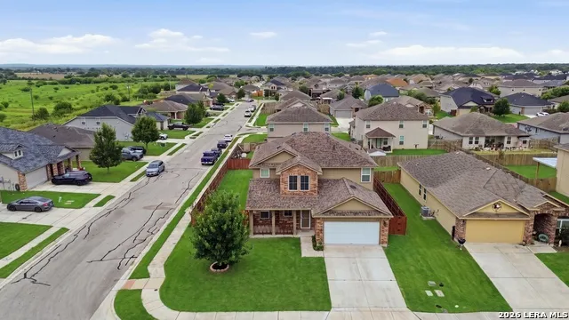 1649 W Nolte Farms Seguin, TX 78155
