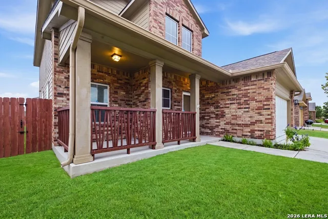 1649 W Nolte Farms Seguin, TX 78155