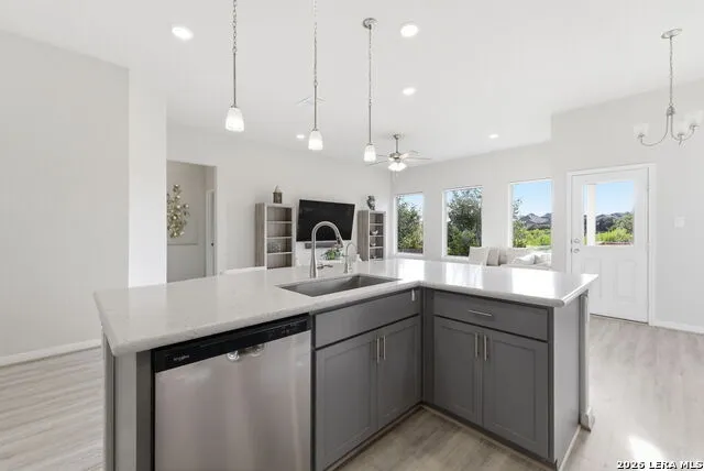 1634 Cheshire Park Bulverde, TX 78163