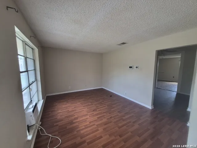 2406 ROSEVILLE ST San Antonio, TX 78219